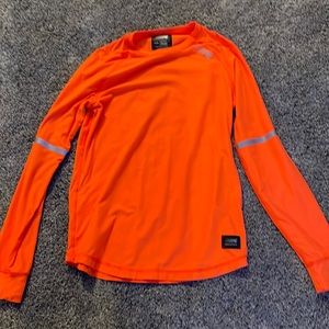 American Eagle long sleeve tshirt